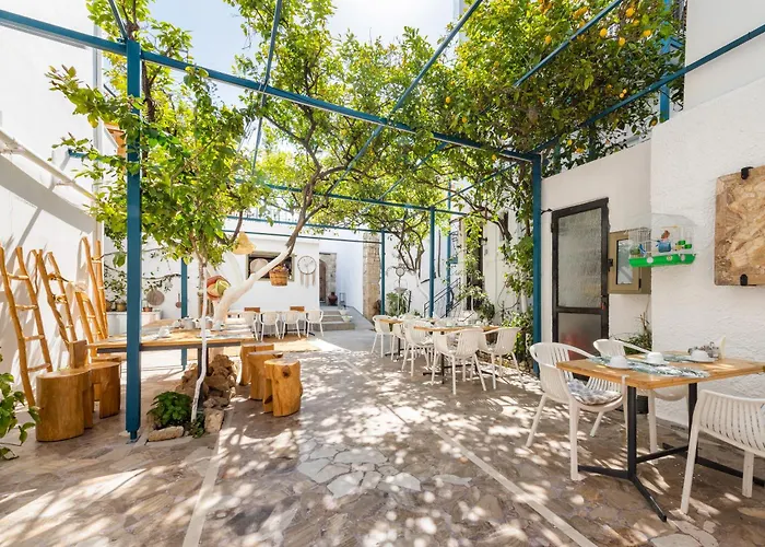 Lefka Hotel&Apartments